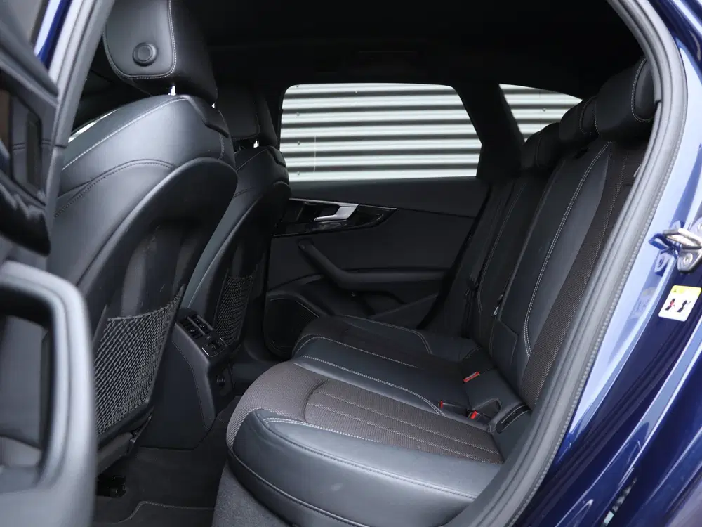 Audi A4 40 TFSI Launch edition Sport Automaat *1e uit 2020, foto 6