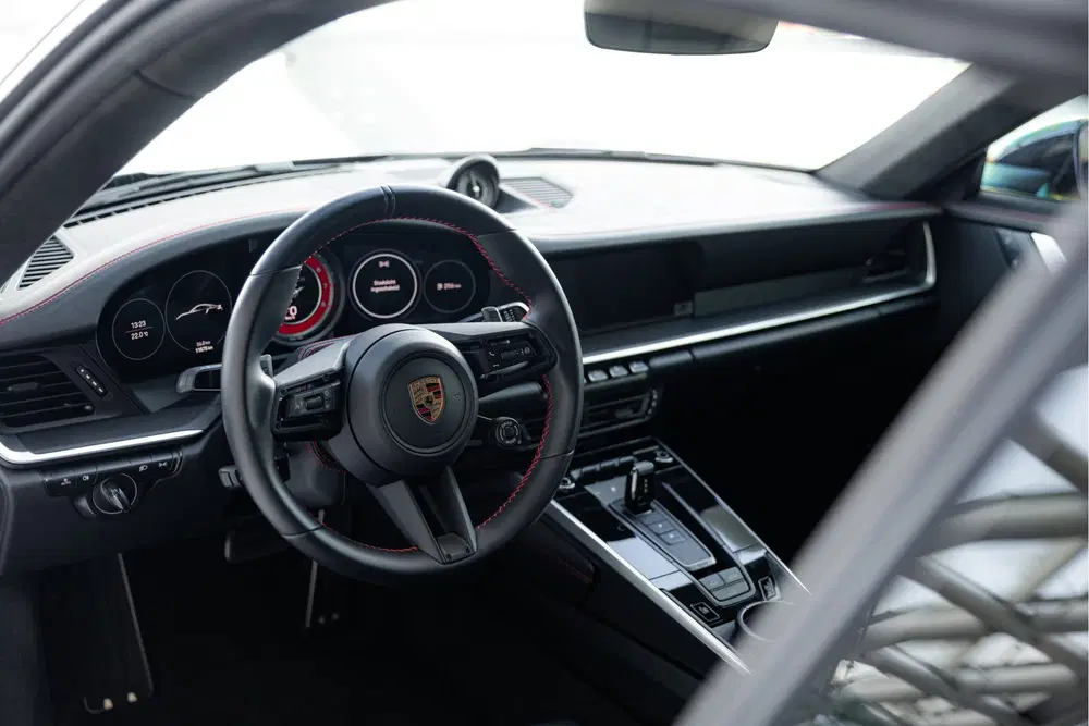 Porsche 911 3.8 Turbo S uit 2023, foto 10