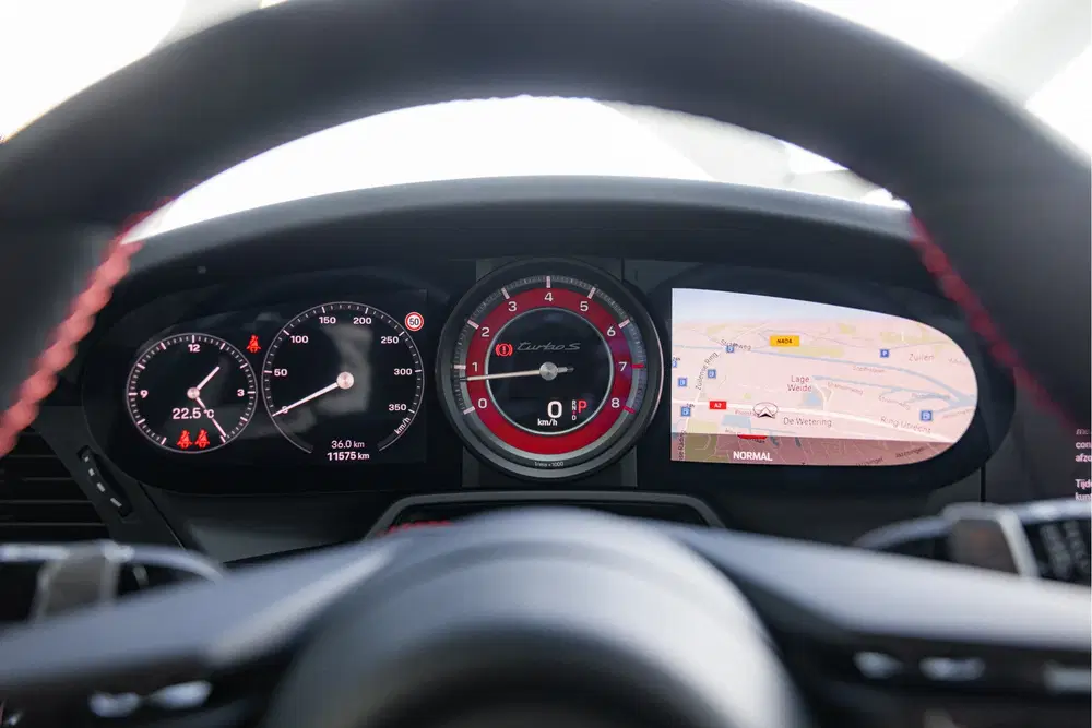 Porsche 911 3.8 Turbo S uit 2023, foto 11