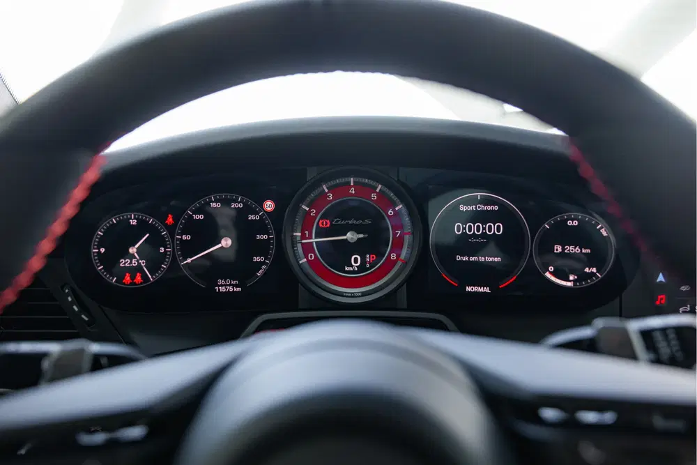 Porsche 911 3.8 Turbo S uit 2023, foto 12