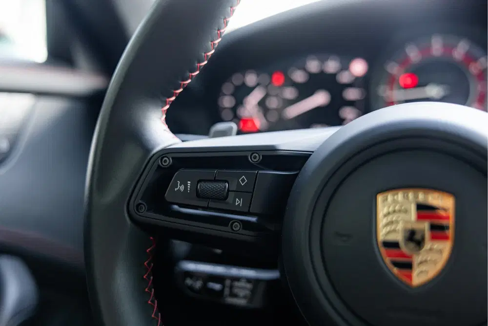 Porsche 911 3.8 Turbo S uit 2023, foto 15