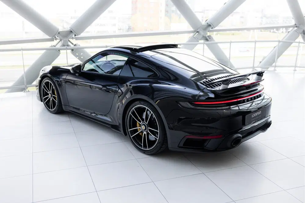 Porsche 911 3.8 Turbo S uit 2023, foto 3