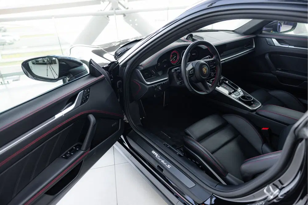 Porsche 911 3.8 Turbo S uit 2023, foto 4