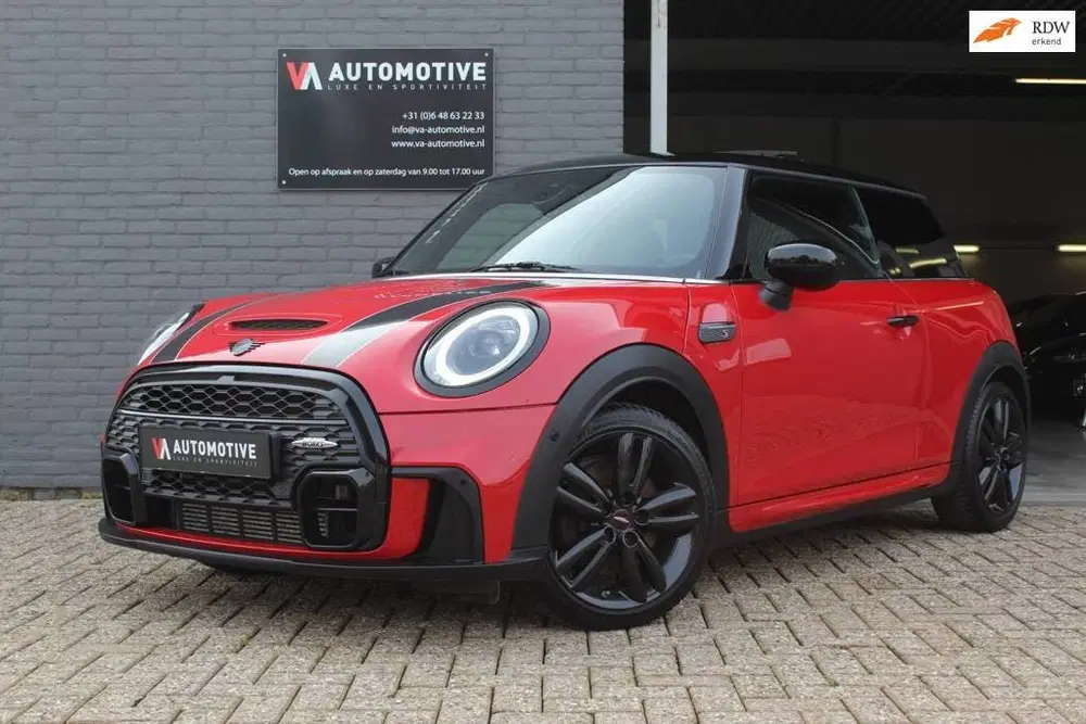Mini Cooper S 2.0 Cooper S AUT JCW PANO VIRTUAL COCKPIT uit 2022