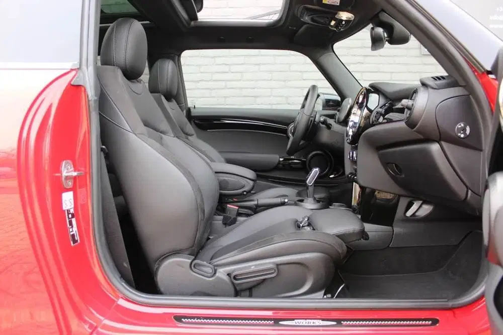 Mini Cooper S 2.0 Cooper S AUT JCW PANO VIRTUAL COCKPIT uit 2022, foto 13