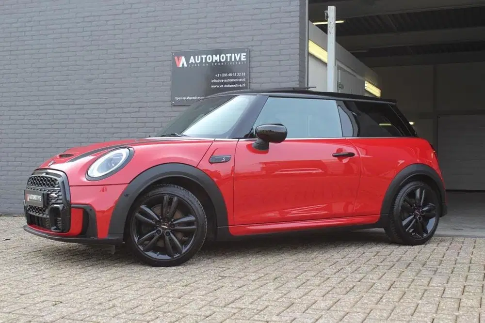 Mini Cooper S 2.0 Cooper S AUT JCW PANO VIRTUAL COCKPIT uit 2022, foto 2