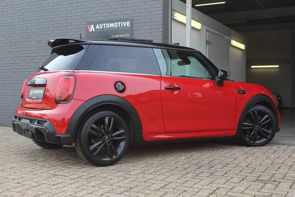 Mini Cooper S 2.0 Cooper S AUT JCW PANO VIRTUAL COCKPIT uit 2022, foto 4