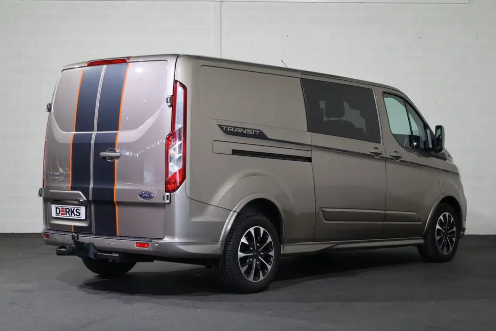Ford Transit Custom 2.0 TDci 170pk L2 H1 Sport DC (bj 2023) uit 2023, foto 10