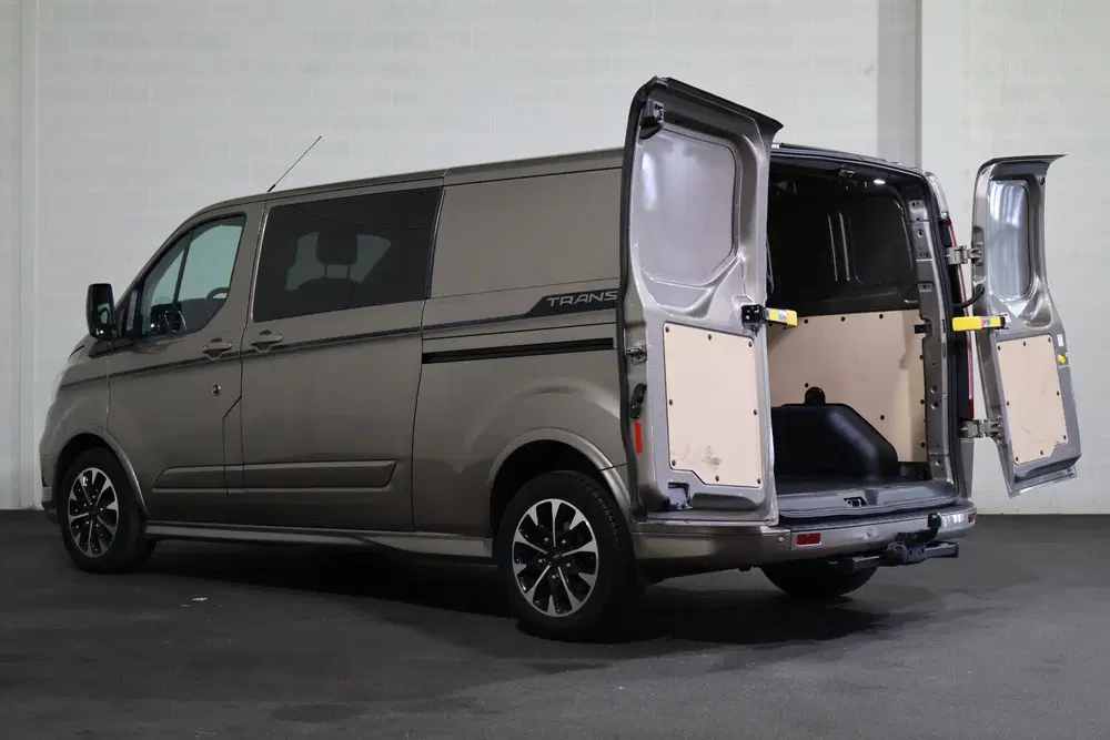 Ford Transit Custom 2.0 TDci 170pk L2 H1 Sport DC (bj 2023) uit 2023, foto 13