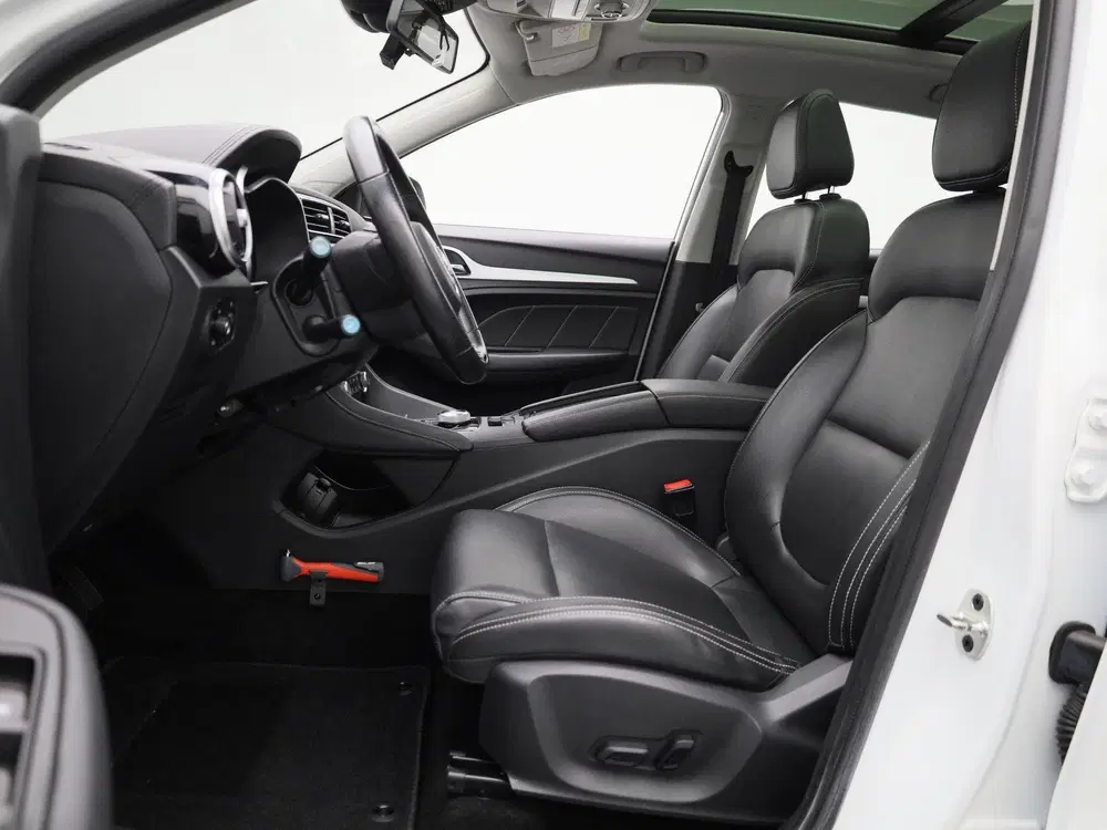 MG ZS EV Luxury 45 kWh uit 2021, foto 10