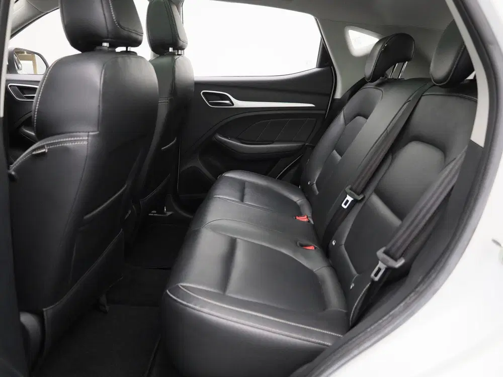 MG ZS EV Luxury 45 kWh uit 2021, foto 11