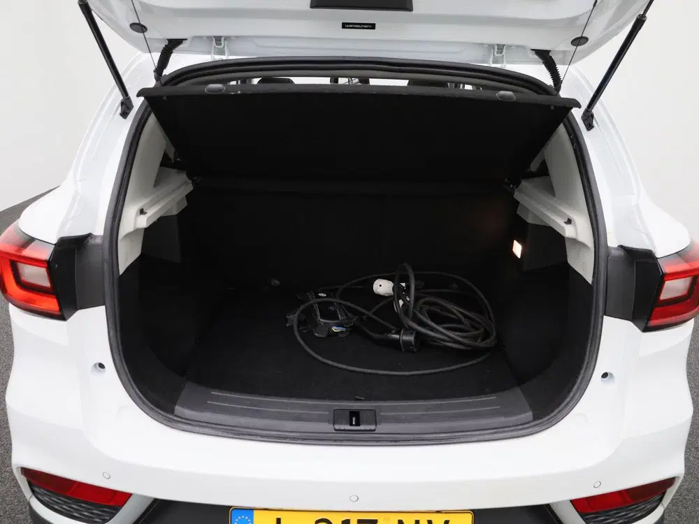 MG ZS EV Luxury 45 kWh uit 2021, foto 12