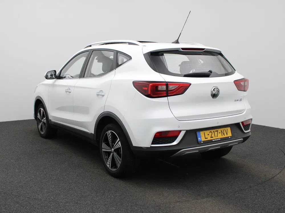 MG ZS EV Luxury 45 kWh uit 2021, foto 2