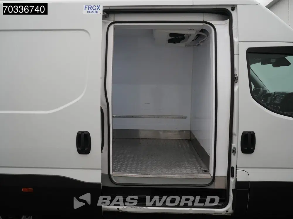 Iveco Daily Automaat Koel uit 2022, foto 8