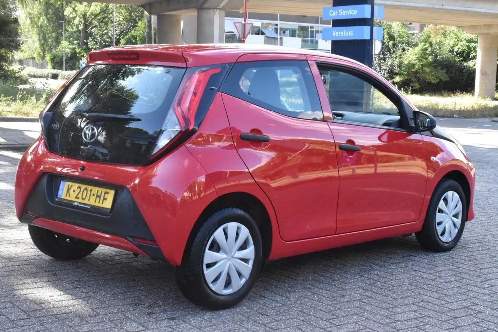 Toyota Aygo 1.0 VVT-i x-fun 100% Dealer onderhouden uit 2020, foto 3