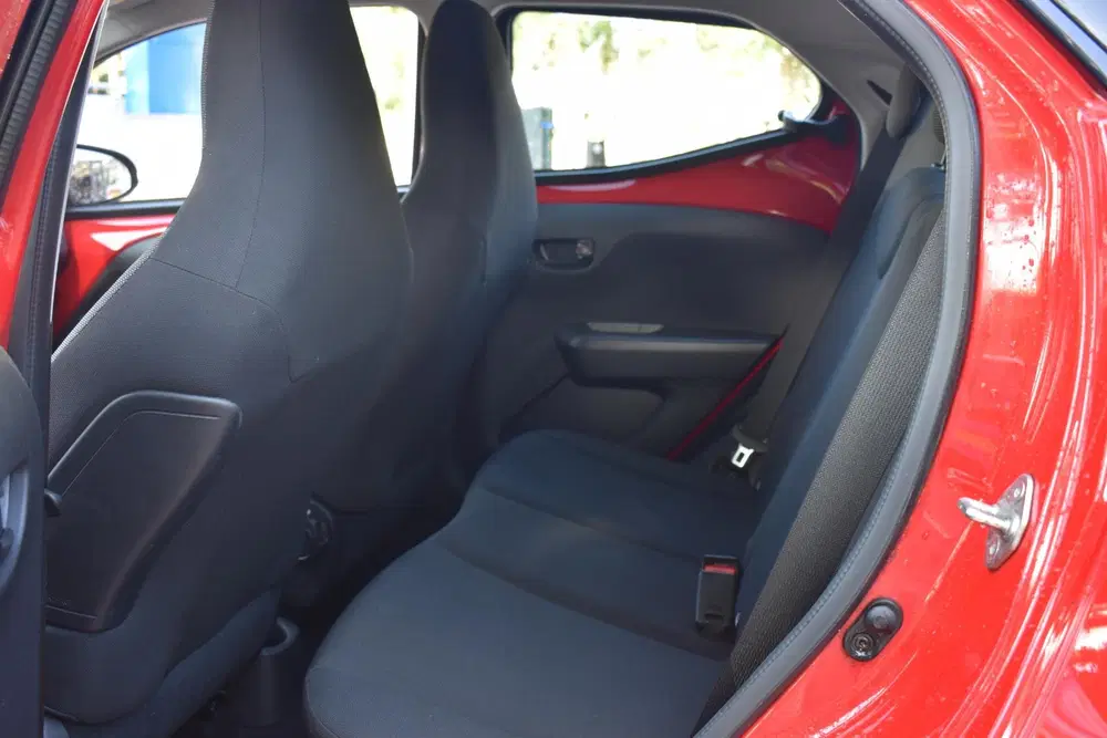 Toyota Aygo 1.0 VVT-i x-fun 100% Dealer onderhouden uit 2020, foto 5