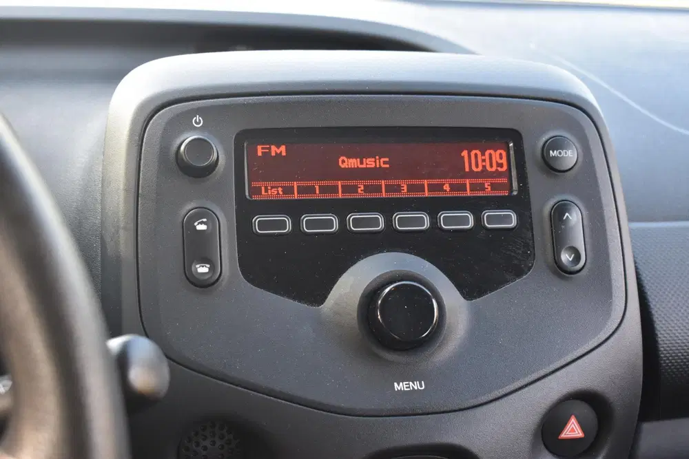 Toyota Aygo 1.0 VVT-i x-fun 100% Dealer onderhouden uit 2020, foto 9