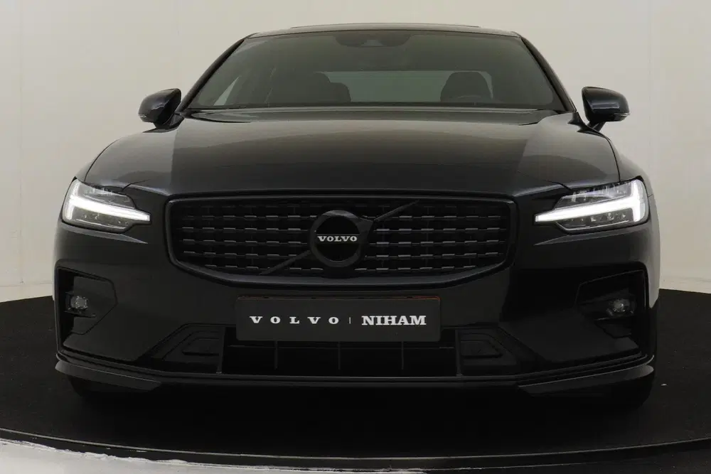 Volvo S60 B4 (M-HYBRID) R-DESIGN -PANO.DAK uit 2021, foto 9