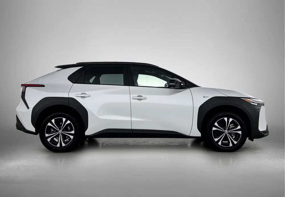 Toyota bZ4X Dynamic 71 kWh Bi-Tone uit 2025, foto 15