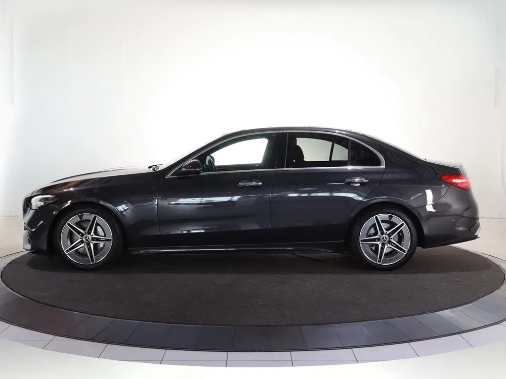 Mercedes-Benz C-Klasse 180 AMG Line uit 2024, foto 5