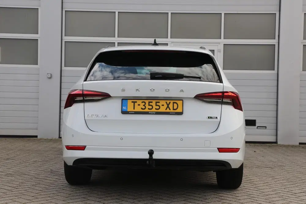 Skoda Octavia 1.0 e-TSI 110pk DSG Ambition uit 2023, foto 10