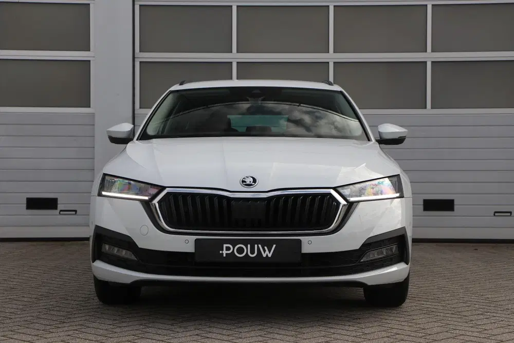 Skoda Octavia 1.0 e-TSI 110pk DSG Ambition uit 2023, foto 8