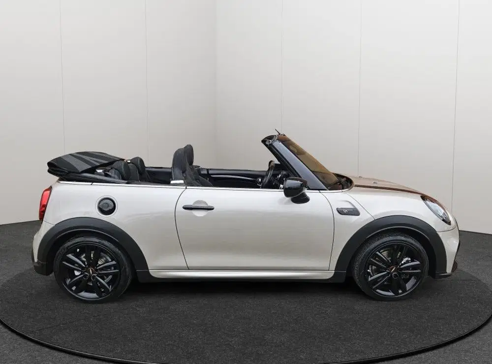 Mini Cabrio 2.0 Cooper S 180PK Automaat John Cooper Wo uit 2023, foto 7