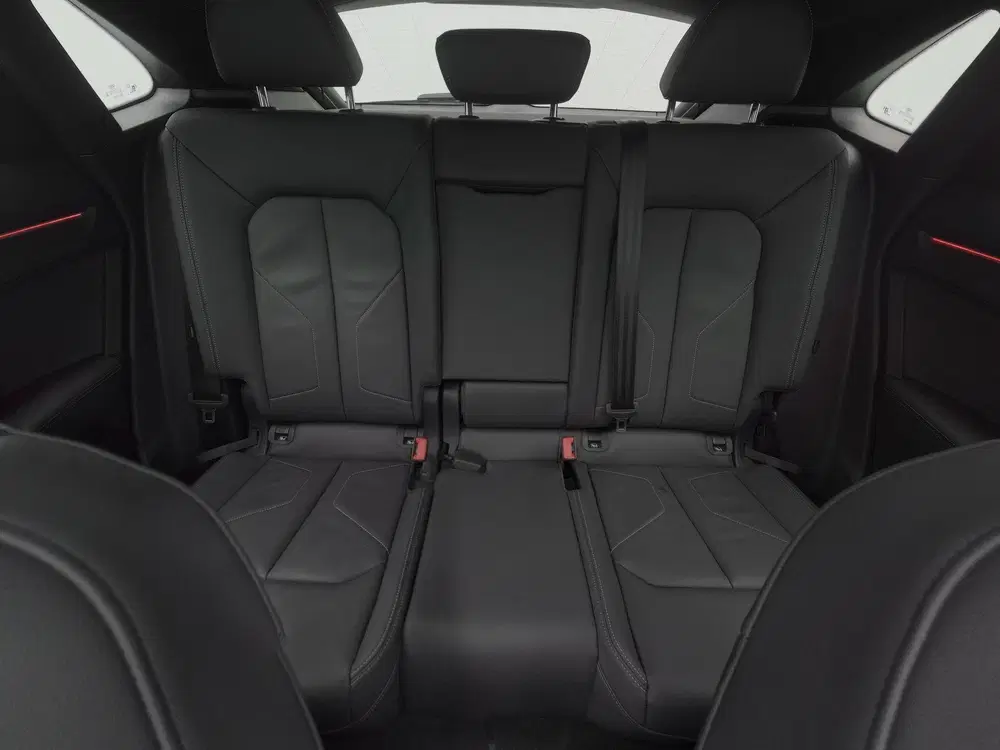 Audi Q3 S-line 45 TFSI e 245 PK uit 2023, foto 11