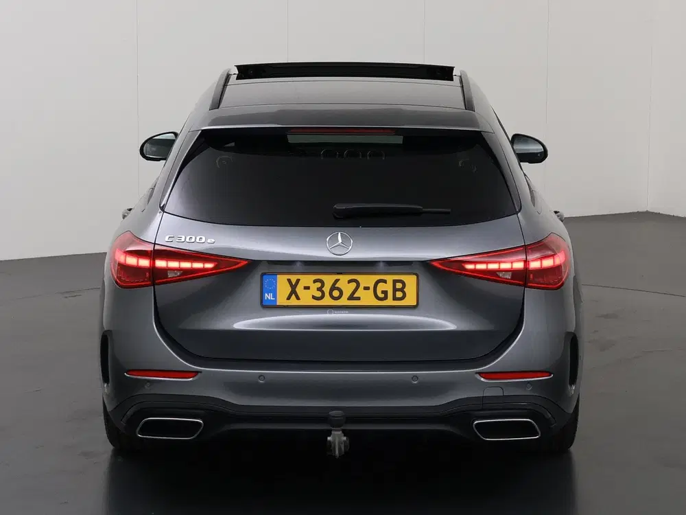 Mercedes-Benz C-Klasse 300 e AMG Line uit 2023, foto 4