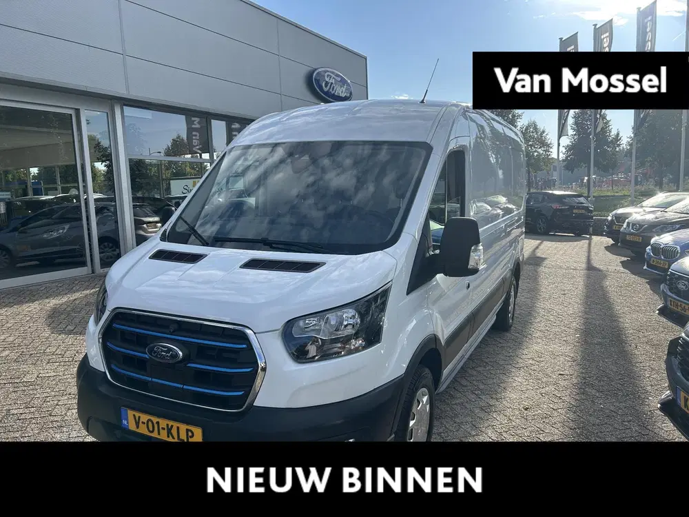 Ford Transit 350 L3H2 Trend 68 kWh uit 2024