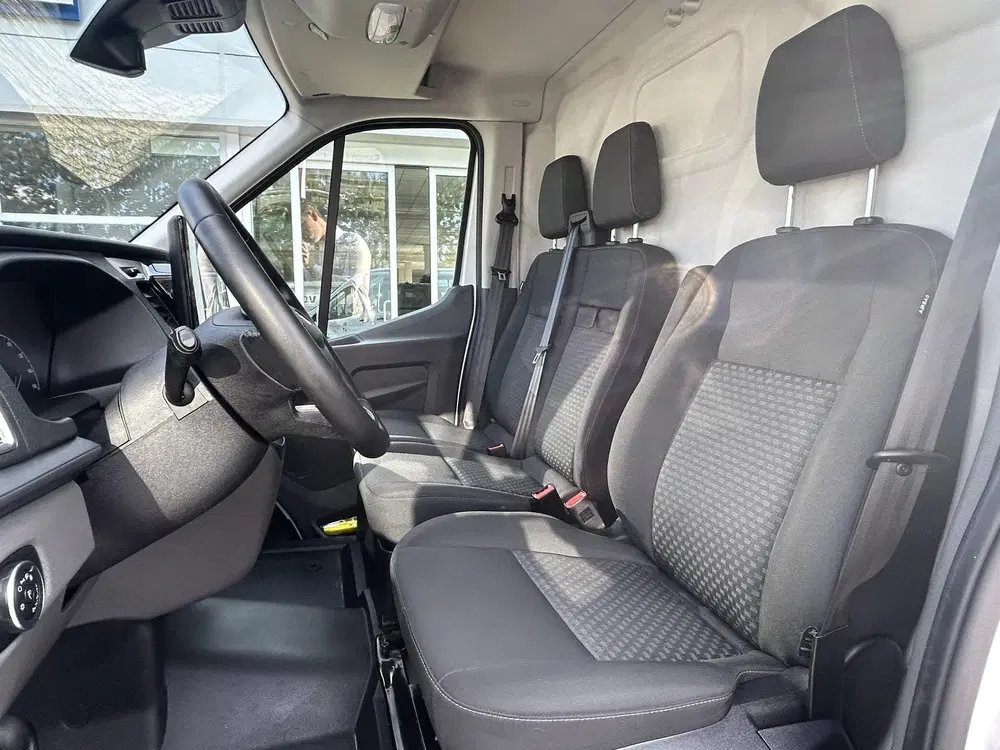 Ford Transit 350 L3H2 Trend 68 kWh uit 2024, foto 14