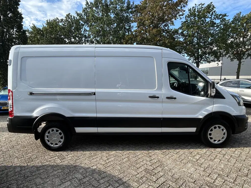 Ford Transit 350 L3H2 Trend 68 kWh uit 2024, foto 6