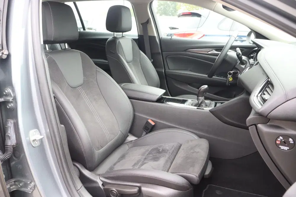 Opel Insignia 1.5 Turbo Business Executive uit 2019, foto 11