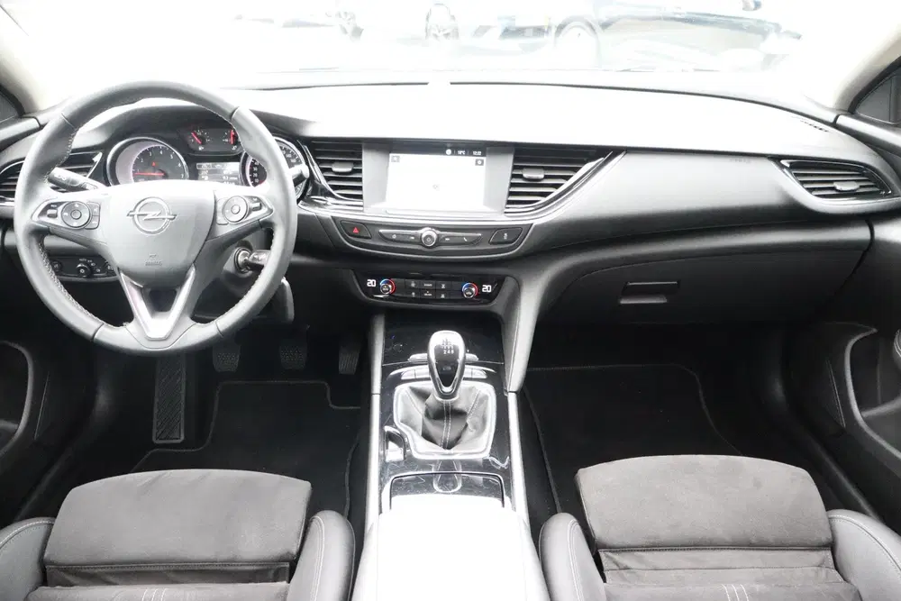 Opel Insignia 1.5 Turbo Business Executive uit 2019, foto 3