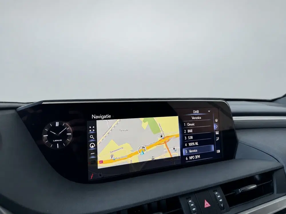 Lexus ES 300h F Sport Line uit 2019, foto 12