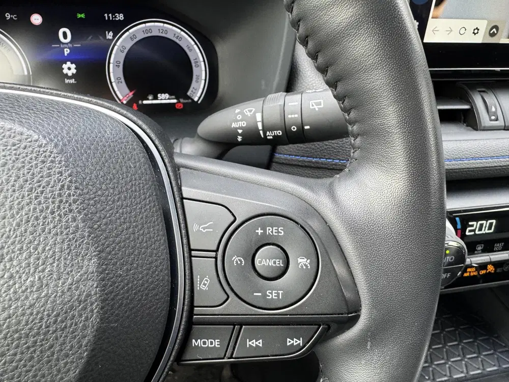 Toyota RAV 4 2.5 Hybrid AWD Bi-Tone uit 2024, foto 14