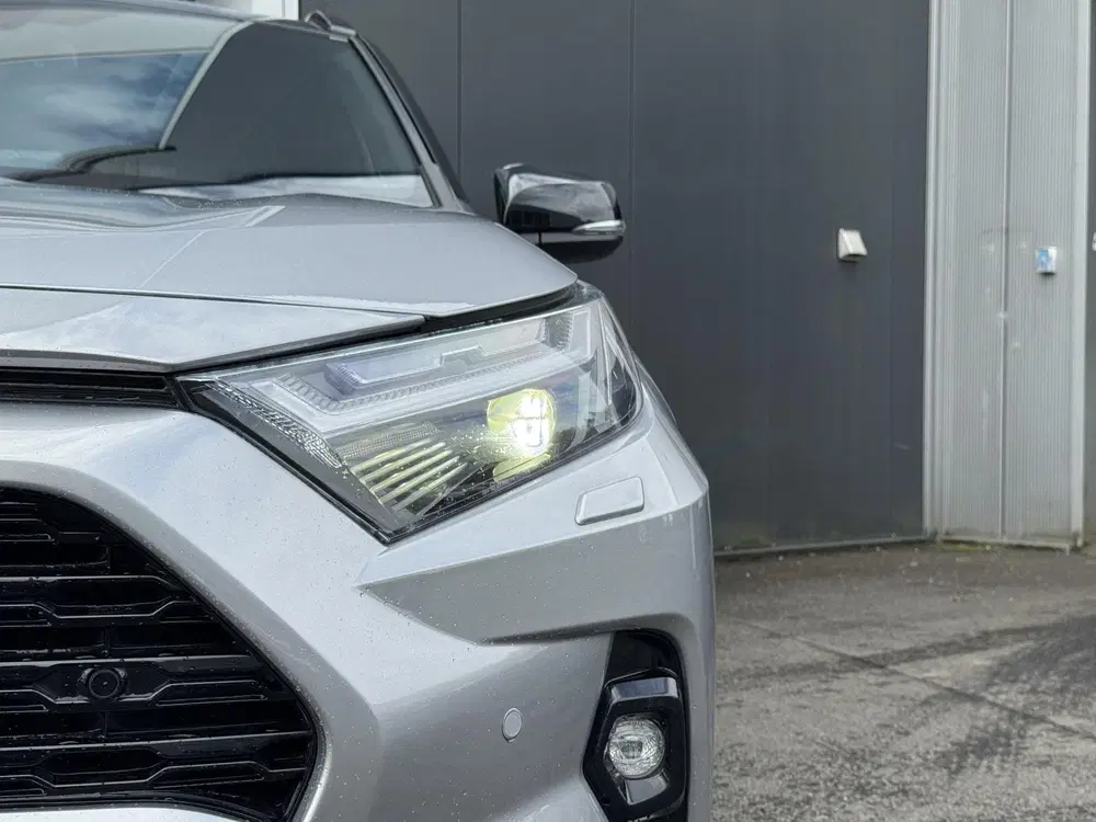 Toyota RAV 4 2.5 Hybrid AWD Bi-Tone uit 2024, foto 5