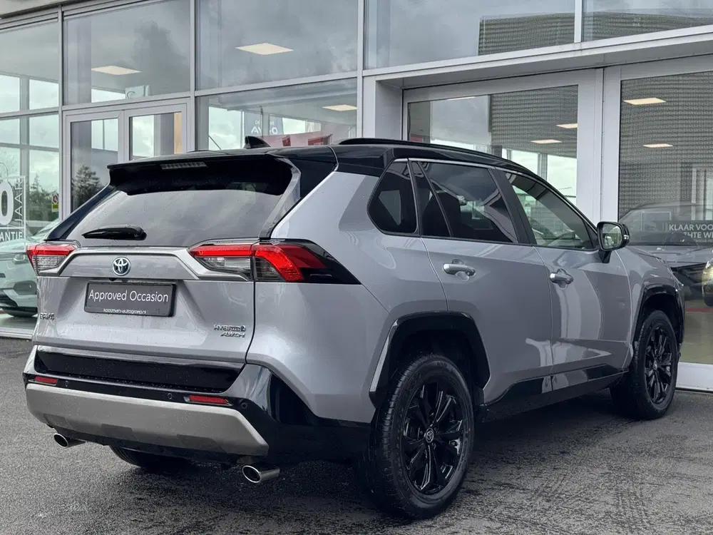 Toyota RAV 4 2.5 Hybrid AWD Bi-Tone uit 2024, foto 8