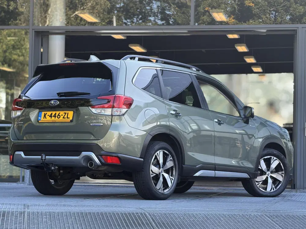 Subaru Forester 2.0i e-BOXER Premium Automaat 150PK uit 2021, foto 2