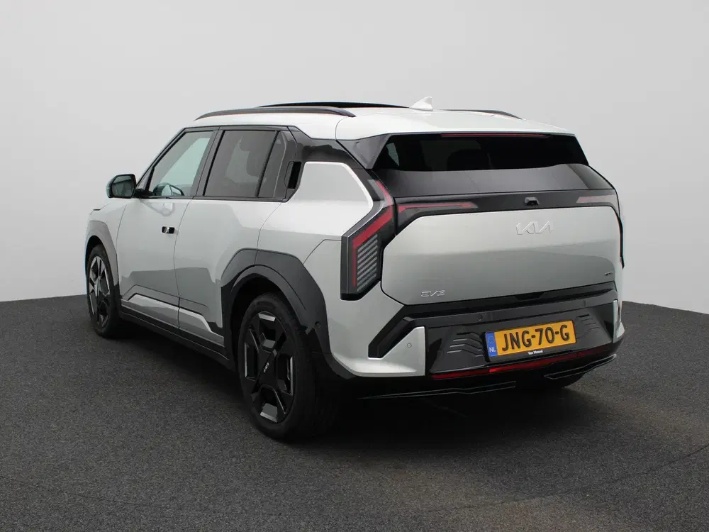 Kia EV3 GT-PlusLine 81.4 kWh uit 2025, foto 2