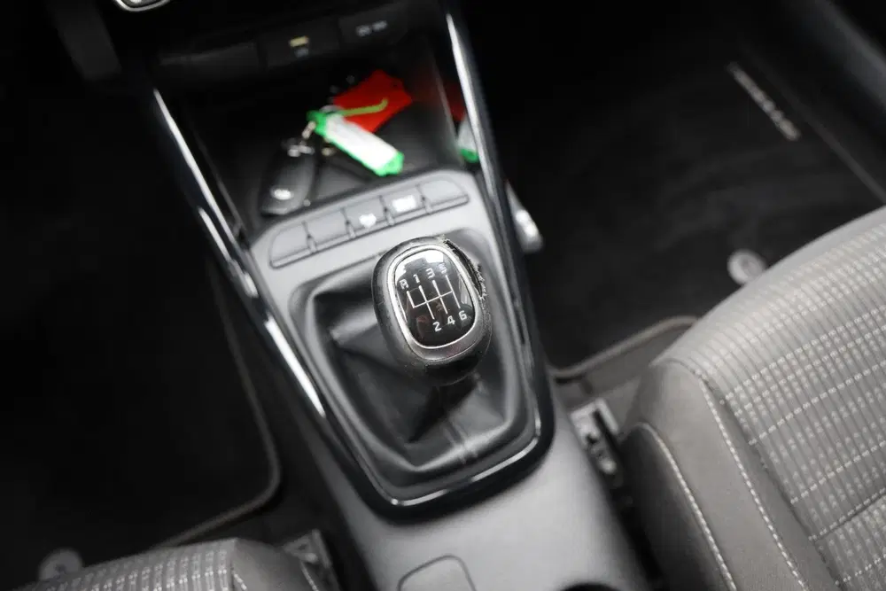 Kia Stonic 1.0 T-GDi MHEV DynamicPlusLine uit 2021, foto 14