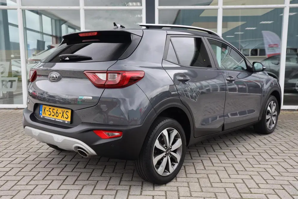 Kia Stonic 1.0 T-GDi MHEV DynamicPlusLine uit 2021, foto 3