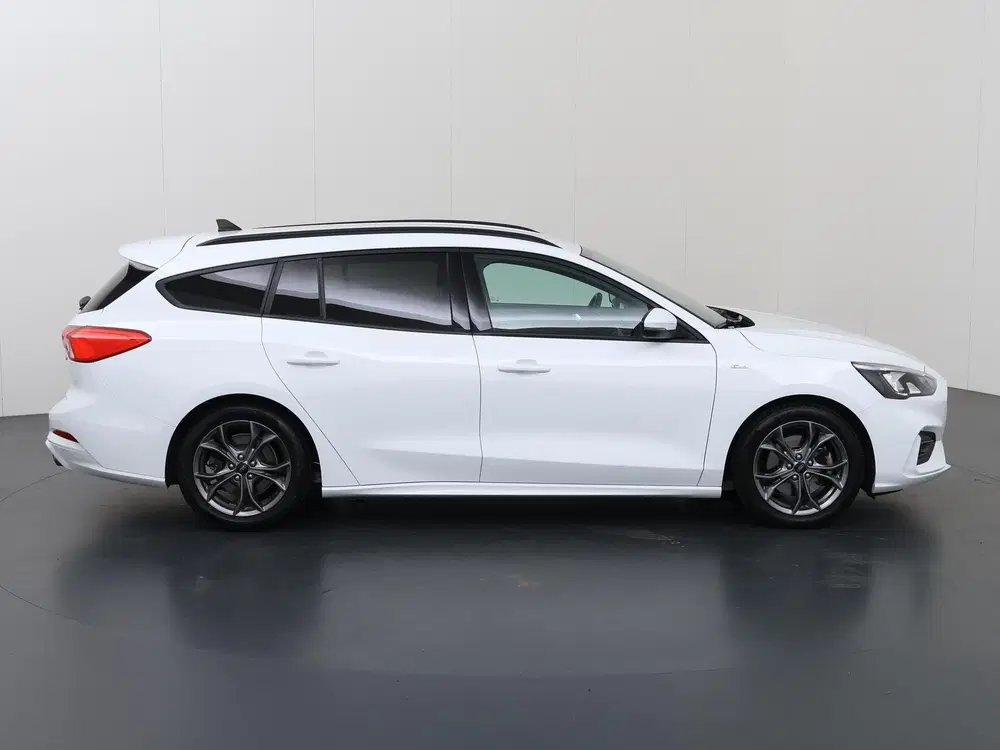 Ford Focus 1.0 EcoBoost Hybrid ST Line Business uit 2022, foto 6