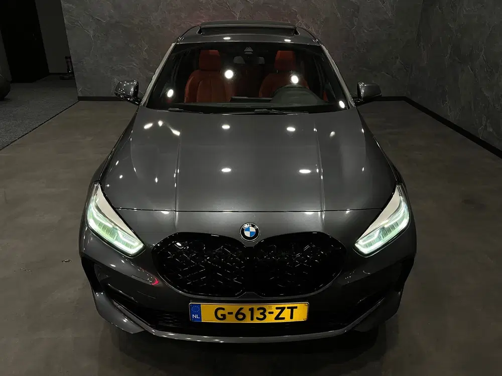 BMW 1-serie 118i High Executive M PAKKET PANO NL AUTO uit 2020, foto 15