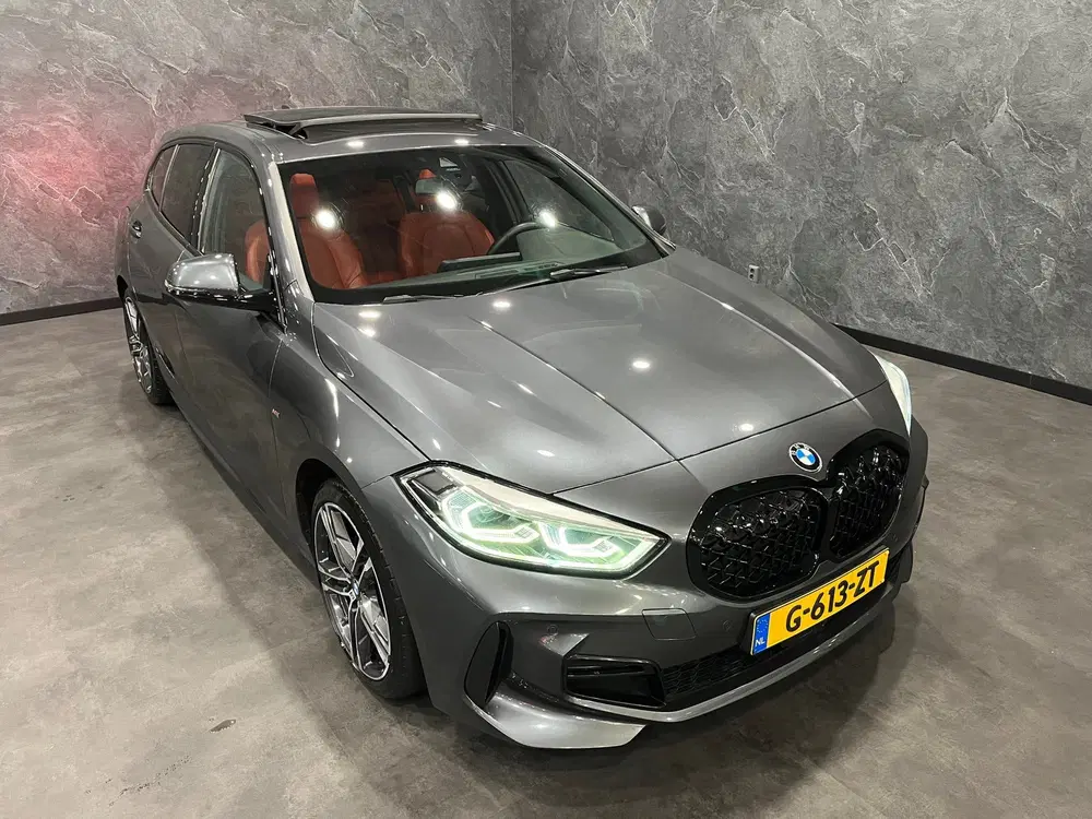 BMW 1-serie 118i High Executive M PAKKET PANO NL AUTO uit 2020, foto 6