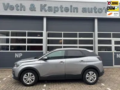 Peugeot 3008 1.2 PureTech Blue Lease Executive uit 2019