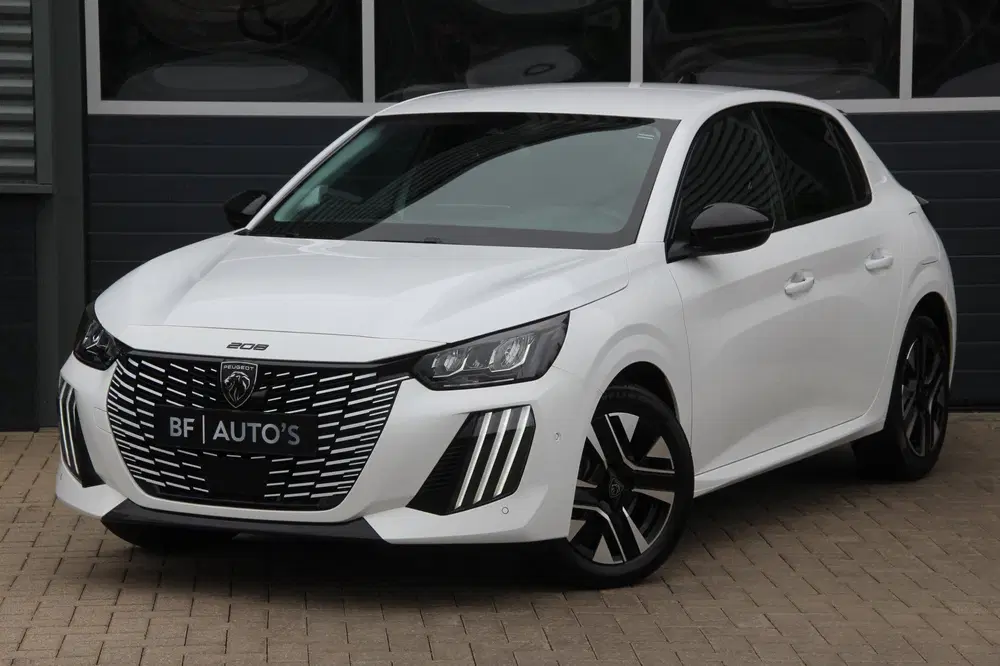 Peugeot 208 1.2 PureTech 100 Allure Vision Pack 100Pk uit 2024