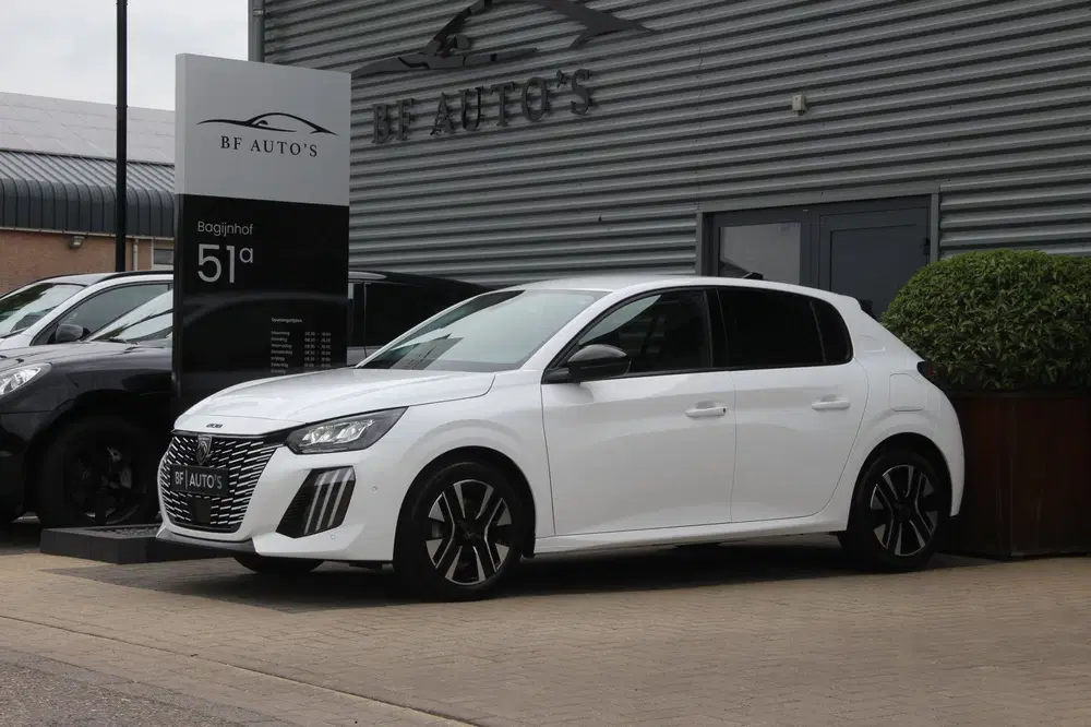 Peugeot 208 1.2 PureTech 100 Allure Vision Pack 100Pk uit 2024, foto 11