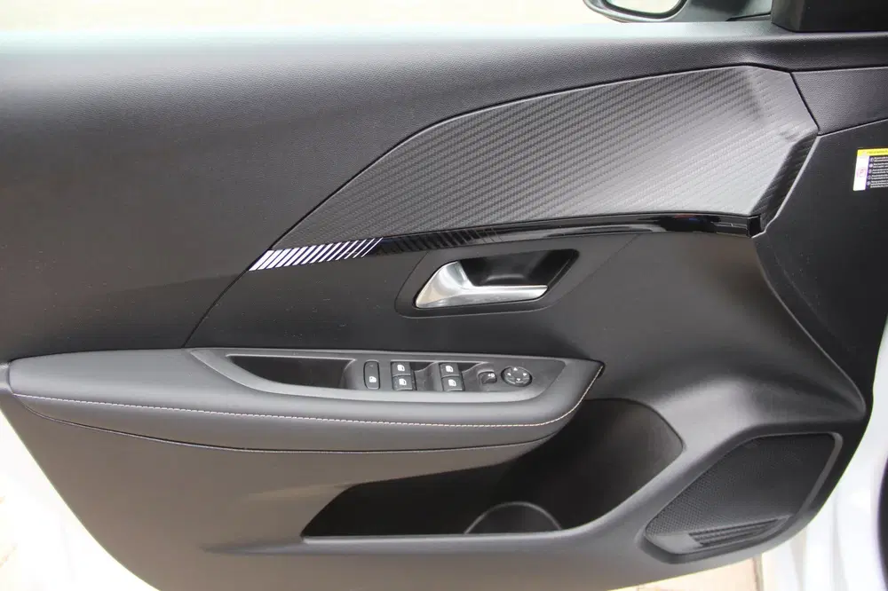 Peugeot 208 1.2 PureTech 100 Allure Vision Pack 100Pk uit 2024, foto 12