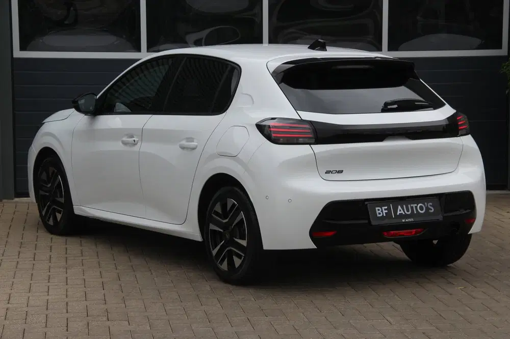 Peugeot 208 1.2 PureTech 100 Allure Vision Pack 100Pk uit 2024, foto 4
